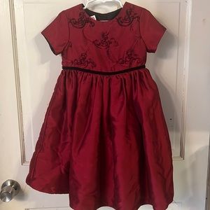 Dk red girls Christmas dress sZ 4 taffeta and underskirt